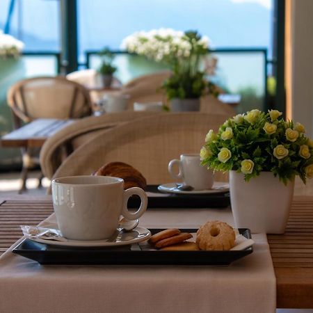 Hotel Torre Imperiale Maccagno Экстерьер фото